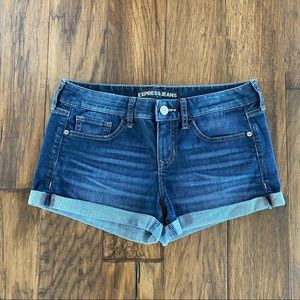 EXPRESS - Cuffed Stretchy Jean Shorts - Size 4